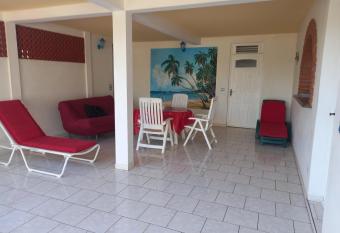 Villa Gab  ve: Location F3, Bas de Villa has Balcony rooms