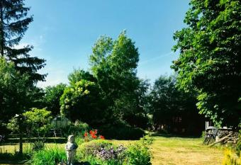 Chalet mit sechs Schlafzimmern-Whirlpool Kitzb  hel has Balcony rooms