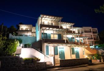 Theodora Rooms has Balcony rooms