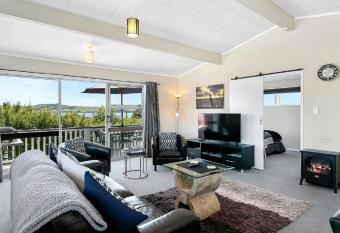 Lakeview s On Richmond has Balcony rooms