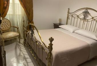 Casa Vacanze Gloria has Balcony rooms