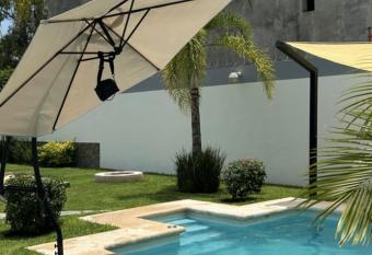 Casa de campo cerca del aeropuerto has Balcony rooms