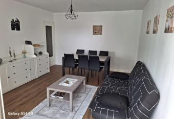 Appartement Chez A.S.Y. has Balcony rooms