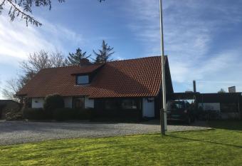 Harvey`s Bed & Breakfast has Balcony rooms