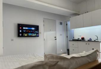 Maati properties has rooms with a private hot tub