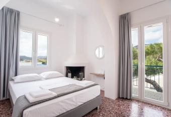 Kefos Apartments Paros has Balcony rooms