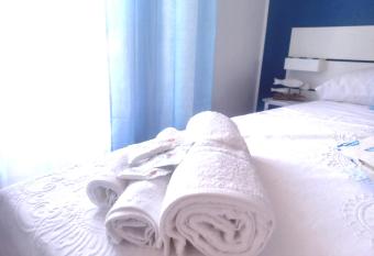 Etrusca shabby chic apartment - Tuscany - Venturina Terme allows 18 year olds to book a room