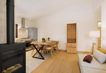 Casa en Parque Nacional del Teide allows 18 year olds to book a room