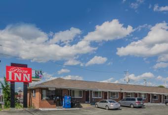 Plaza Inn has Smoking rooms