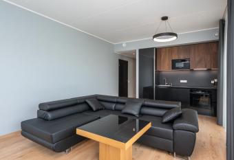 Ladva 10 allows 18 year olds to book a room