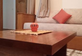 Comfy home in the center of Asilah has Balcony rooms