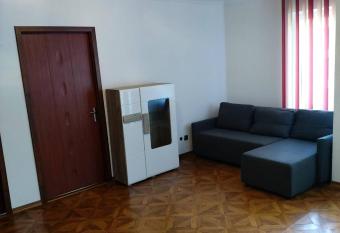 Leones Home has Balcony rooms