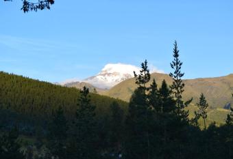 Lovely Equine Ranch in Cayambe Entire House has rooms with a private hot tub