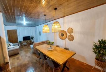 Casa Bamb  , con ac y wifi has Balcony rooms