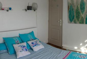 La Brice Marine has Balcony rooms