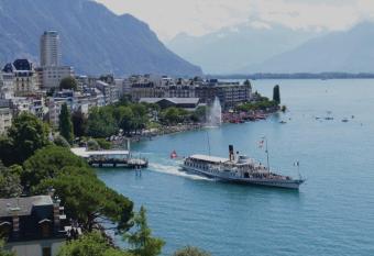 Villa Montreux 2 has Balcony rooms