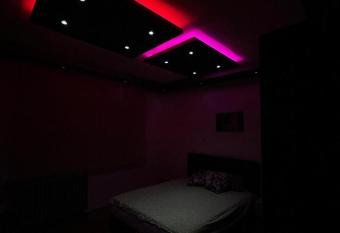 Lola has Balcony rooms