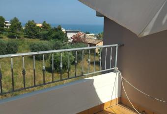 Bed and Breakfast Bianco 7 has Balcony rooms