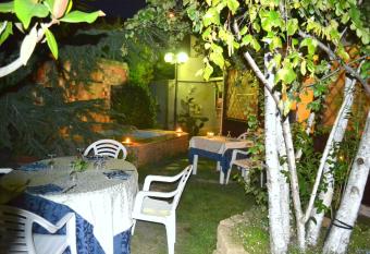 La Villa dei Gourmets - Struttura Sanificata has Balcony rooms