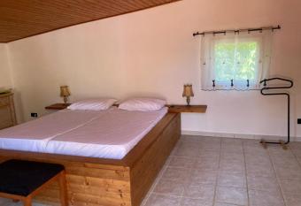 RINCONCITO PARA 2 PERSONAS has Balcony rooms