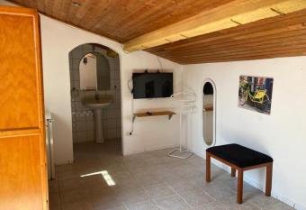 HABITACION PRIVADA 2 PERSONAS has Balcony rooms