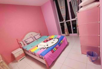 TT3 Soho@Tabuan Tranquility near Unimas,Tunku Putra allows 18 year olds to book a room