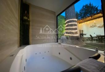 Sendero Real Mazamitla has Balcony rooms