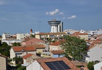 Le Miami Palavas has Balcony rooms