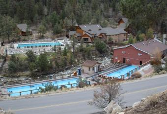 Mount Princeton Hot Springs Resort has Balcony rooms