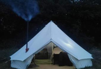 (null) allows 18 year olds to book a room