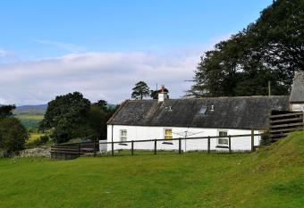 Laghead Steading Cottage has Balcony rooms