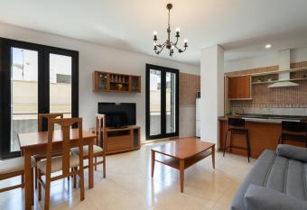 Apartoyou - Larga Centro has Balcony rooms
