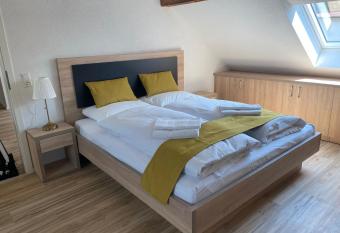 Die Perle am Rhein has Balcony rooms