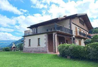 Casa en Sunbilla con vistas has Balcony rooms