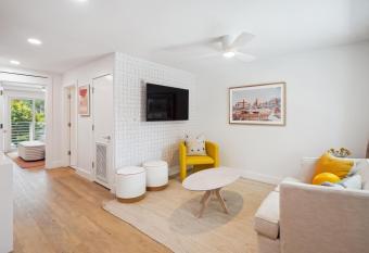 Lil' Nauti has Balcony rooms