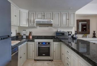 Rent Portobello Gran Marina has Balcony rooms