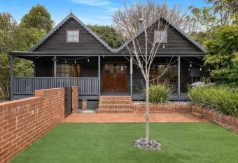Twin Peaks has Balcony rooms