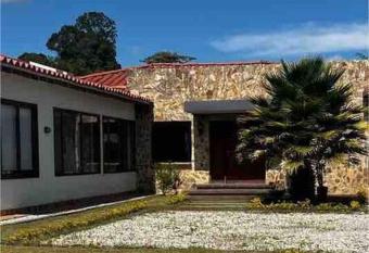 Nueva casa cerca del aeropuerto has Balcony rooms