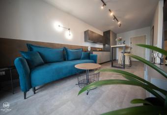 Apartament 33 has Balcony rooms