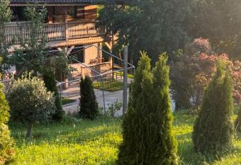 Muntele cu dor allows 18 year olds to book a room