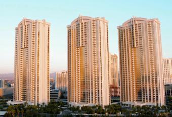 Jet Luxury at The Signature Condo Hotel has Balcony rooms