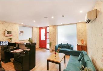 PanTao Stays has Smoking/Balcony rooms