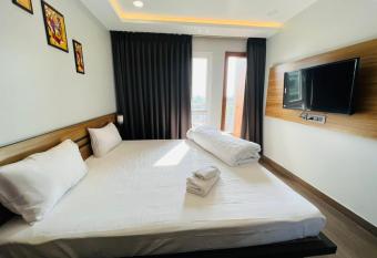 HOTEL ROYAL VANILLA has Balcony rooms