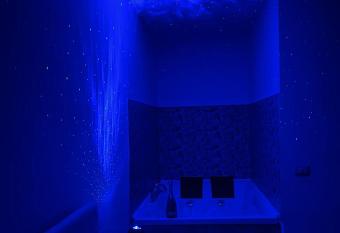 Vesuvio 65 has Balcony rooms