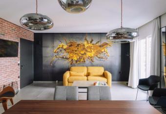 Vallia Suites-Yellow Luxury Suite A1 has Balcony rooms