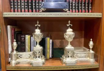 Appartement Club d Histoire has Balcony rooms