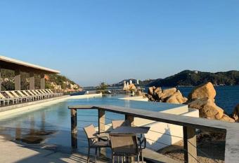 Infinito Atardecer en Punta Marques Acapulco has rooms with a private hot tub