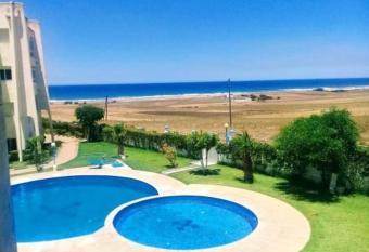 Piso vistas al mar has Balcony rooms
