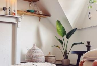 Enchanting Moroccan Getaway allows 18 year olds to book a room