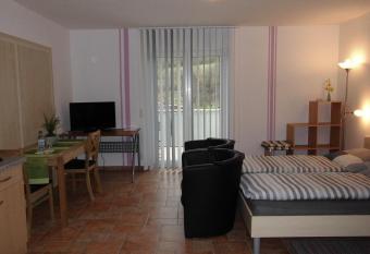 Ferienhaus Kiesel has Balcony rooms